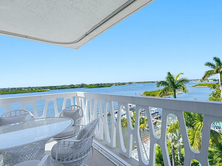 2505 S Ocean Blvd — Photo 27