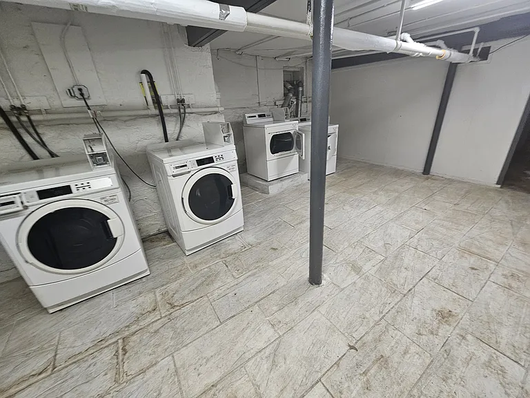 308 Main St #16C — Photo 8