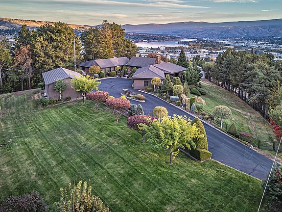 2nd image of 218 Sunnyslope Heights Road