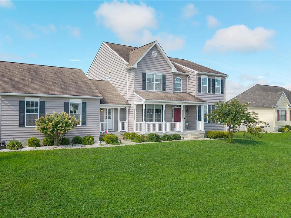 209 Riding Path Dr