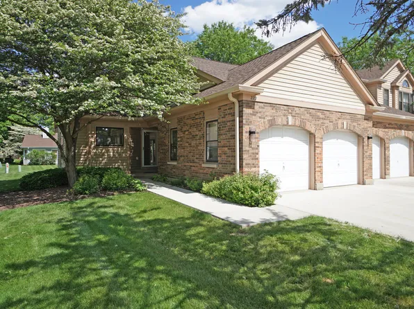 229 Willow Pkwy, Buffalo Grove, IL 60089