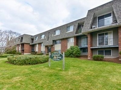 76 Summer Ave APT 6, Stoughton, MA, 02072