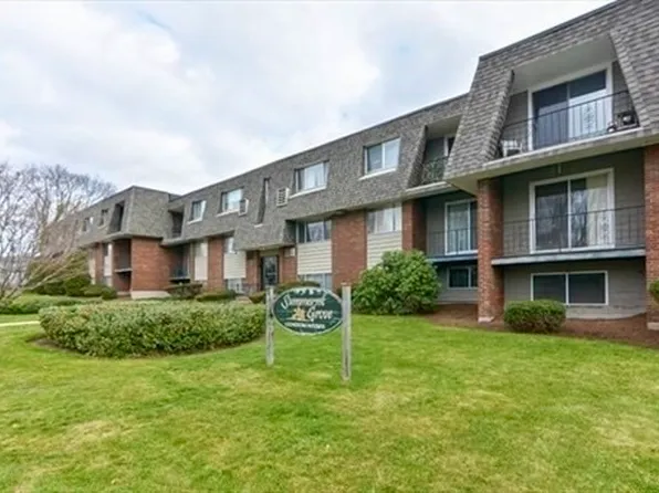 76 Summer Ave APT 6, Stoughton, MA 02072