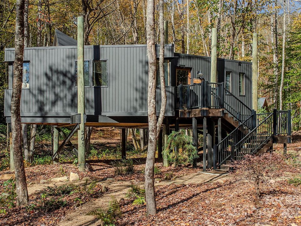 7th image of this home