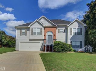508 Red Tip Ct, Loganville, GA 30052
