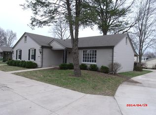 2266 Warson Rd, Springfield, IL 62704