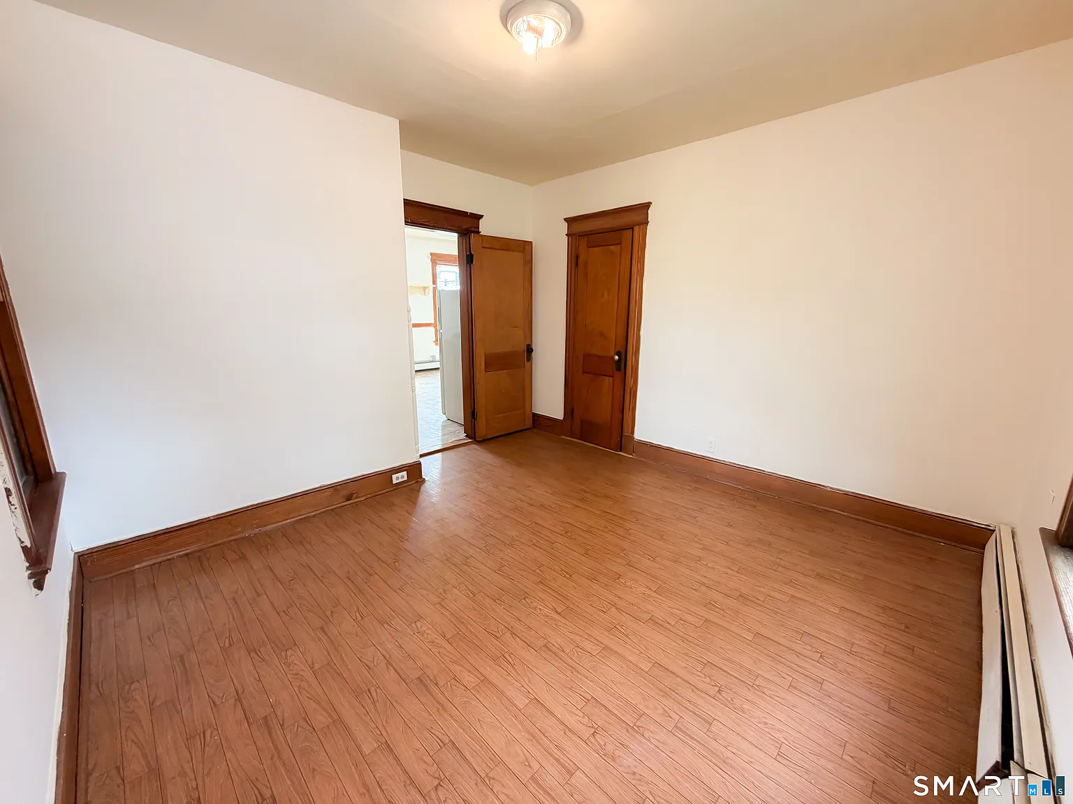 2 bed, 1.0 bath, 3690 sqft, $1,650 — Photo 3