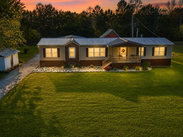 694 Oakley Rd, Salyersville, KY 41465