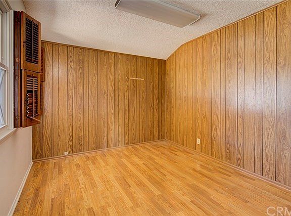 3rd image of 2645 W 226th St