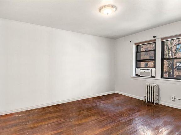 3rd image of 604 Tompkins Ave #16D