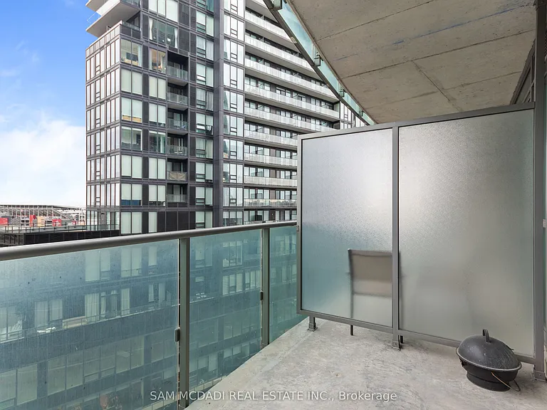 150 E Liberty St #1208 — Photo 14