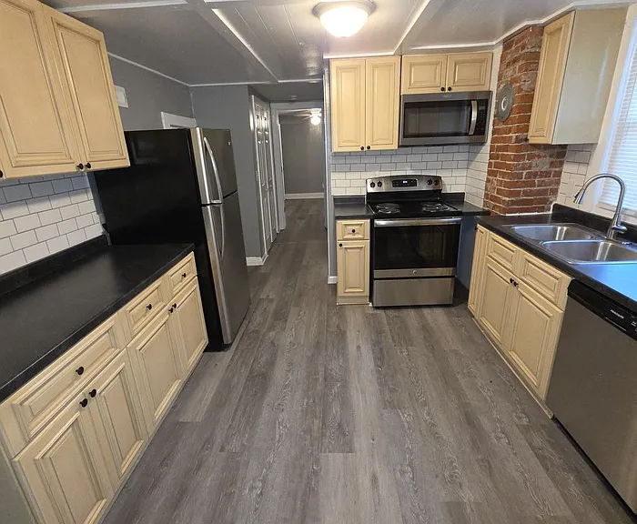 425 N Morse Ave #1 — Photo 8