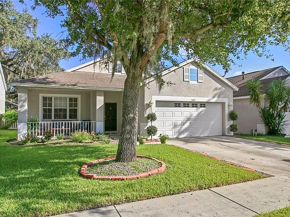 2nd image of 15821 Stags Leap Dr