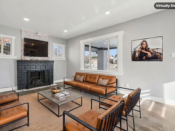 3rd image of 2921 Sheridan Boulevard