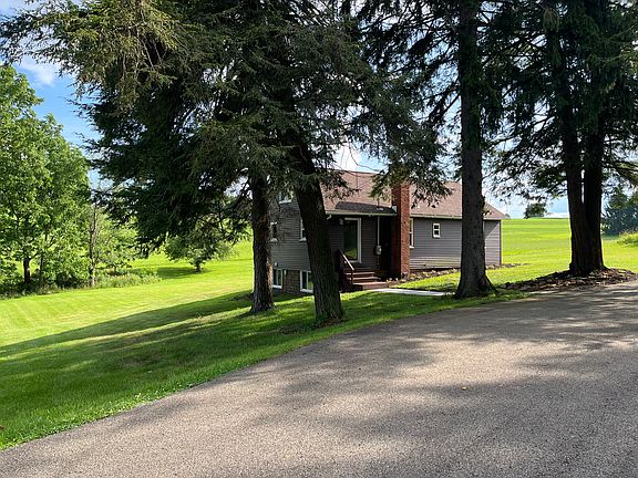 2nd image of 539 1/2 Scott Ridge Rd