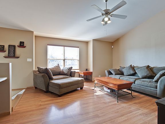 3rd image of 711 Joanne Ln