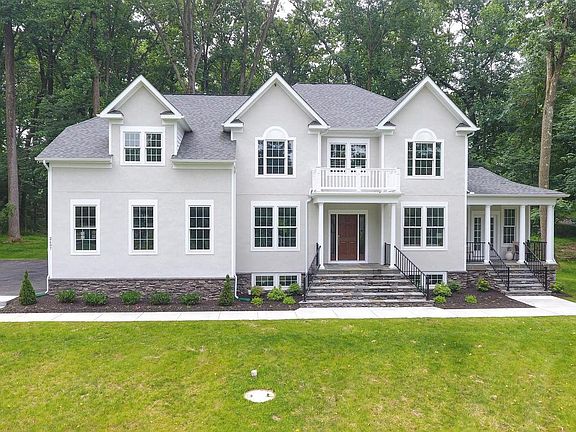 2nd image of 947 Fenario Cir