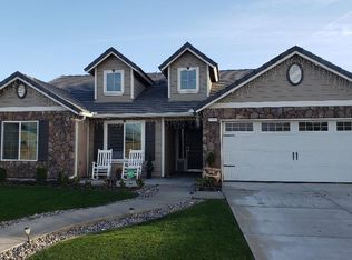 6325 Oxford Hills Dr, Bakersfield, CA 93313