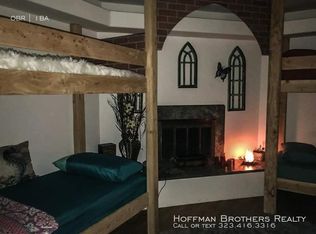 18002 Calvert St #A, Encino, CA 91316