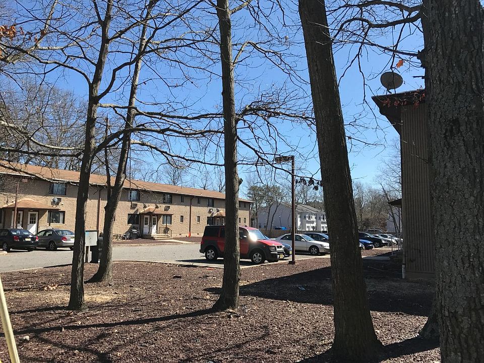 2nd image of 33 Korman Rd APT 7B