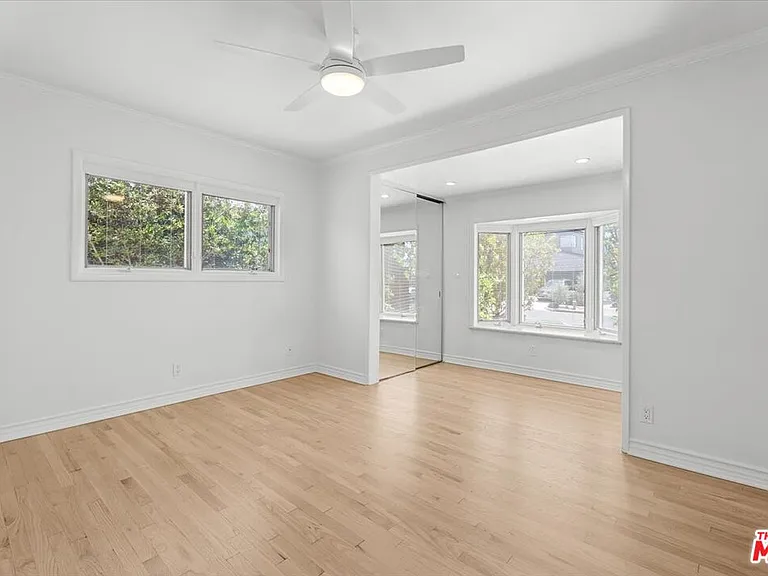 13207 Lake St — Photo 10
