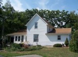 28 Golden Belt Rd, Oak Grove, MO 64075