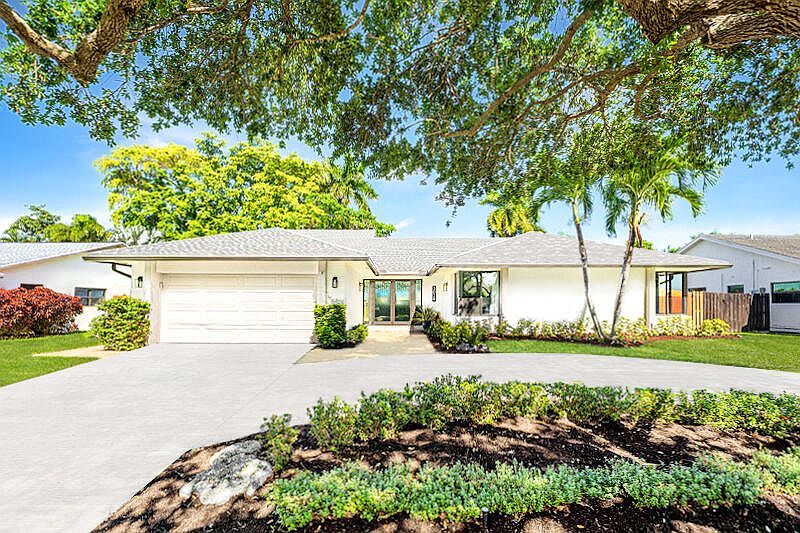 1st image of 3028 NW 28th Avenue