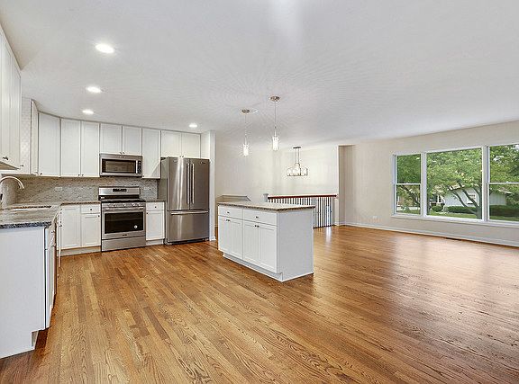 3rd image of 6035 Avalon Ave