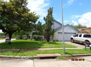 8103 Furlong Ln, Houston, TX 77071