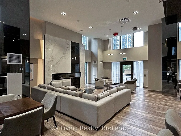 75 Oneida Cres #1703 — Photo 38