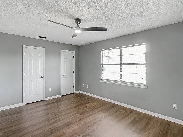 291 Sabreena Cir — Photo 14