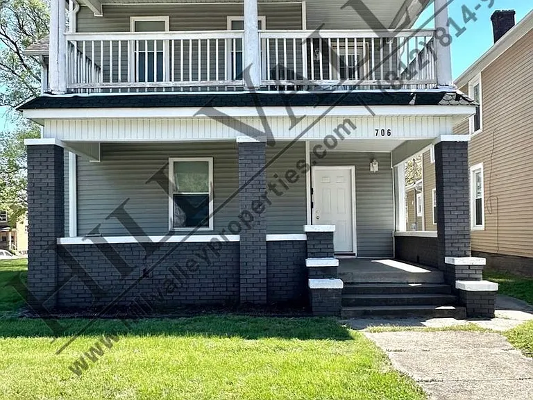 706 S 7th St — Photo 1