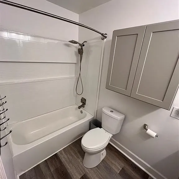 147 Lawrence St — Photo 10