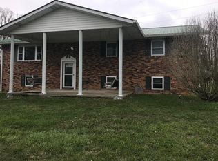 105 S York Ct, Grimsley, TN 38565