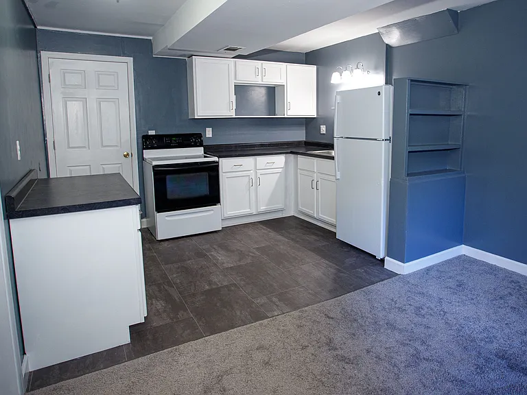 5516 NW Cimarron Dr — Photo 3