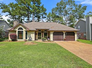 1876 Lincolnshire Blvd, Ridgeland, MS 39157