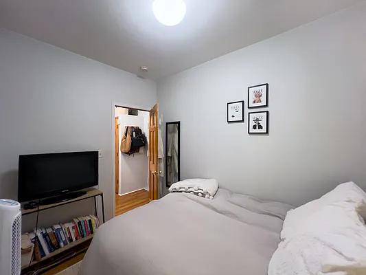 Rented by Denise Rosenblum, LREB | media 20