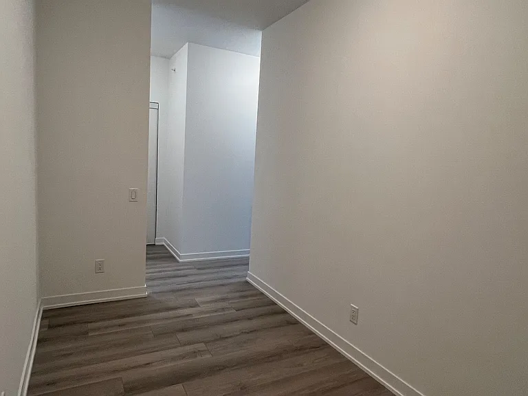 1787 Saint Clair Ave W #627 — Photo 4