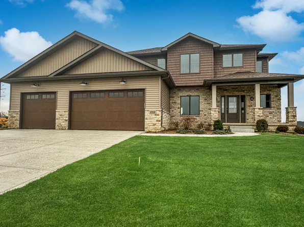 10158 Springlake Rd, Saint John, IN 46373