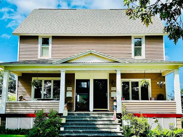 941 Oak St, Negaunee, MI 49866