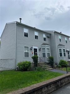 565 Quaker Ln APT 101, West Warwick, RI, 02893