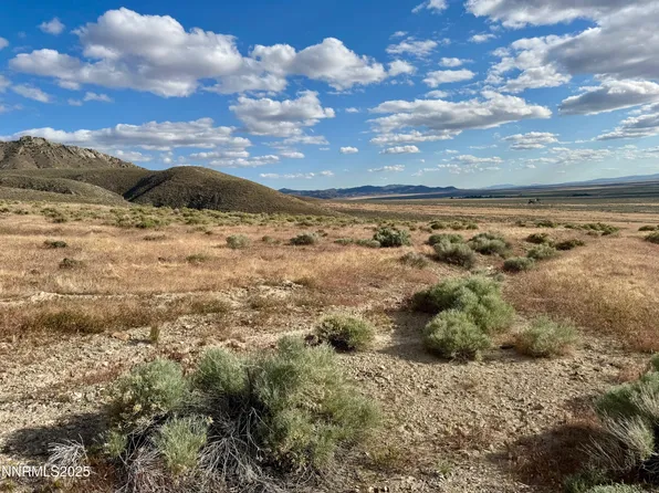 11180 Winter River Dr, Lovelock, NV 89419