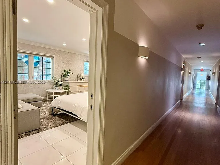 260 Euclid Ave #24 — Photo 3