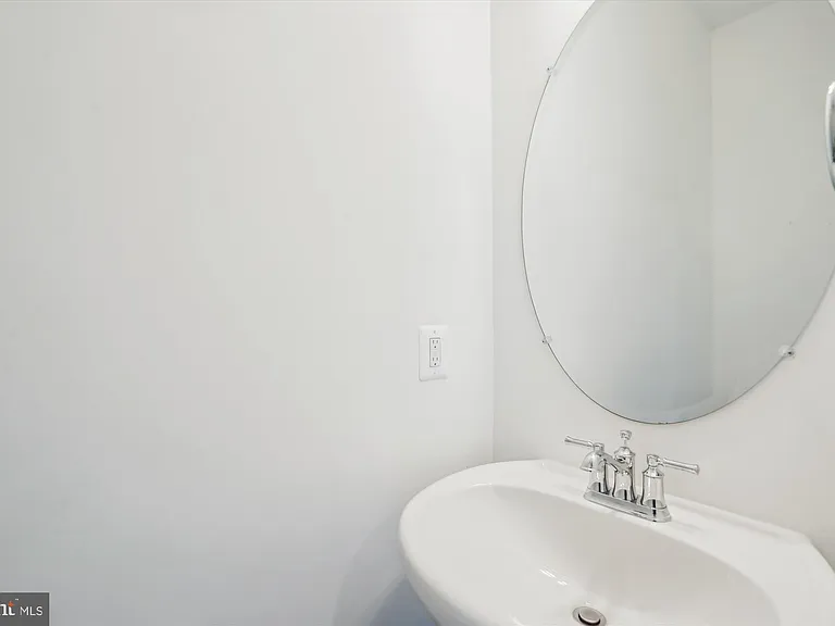 845 King Farm Blvd — Photo 18