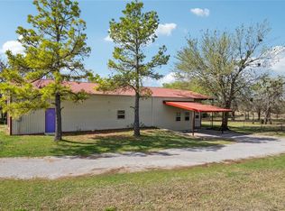7201 Country Ln, Mustang, OK 73064
