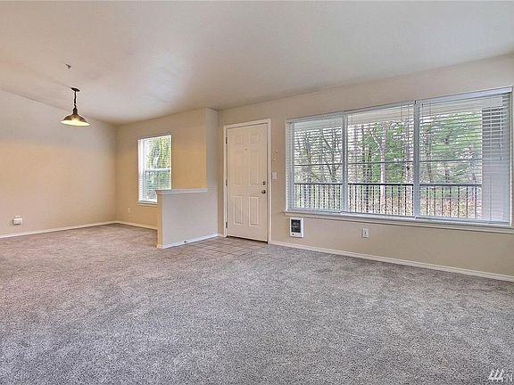 3rd image of 2161 Hammond Ave Unit D-11