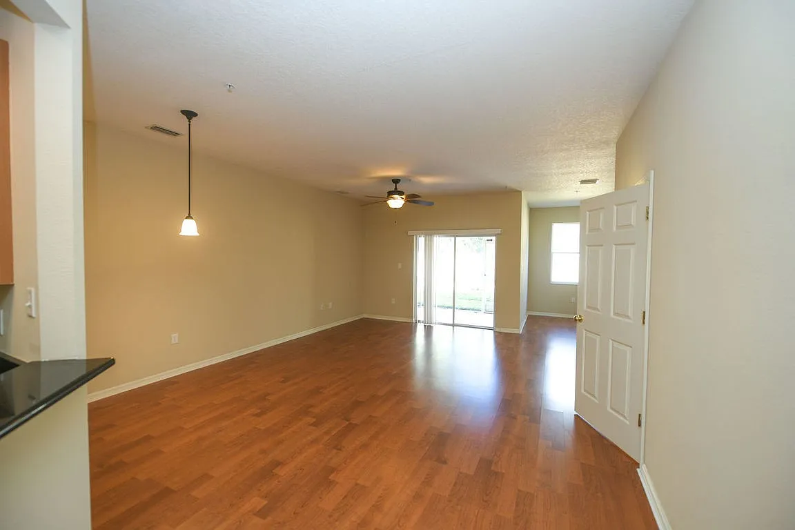3791 Parkridge Circle - 3-104 — Photo 4