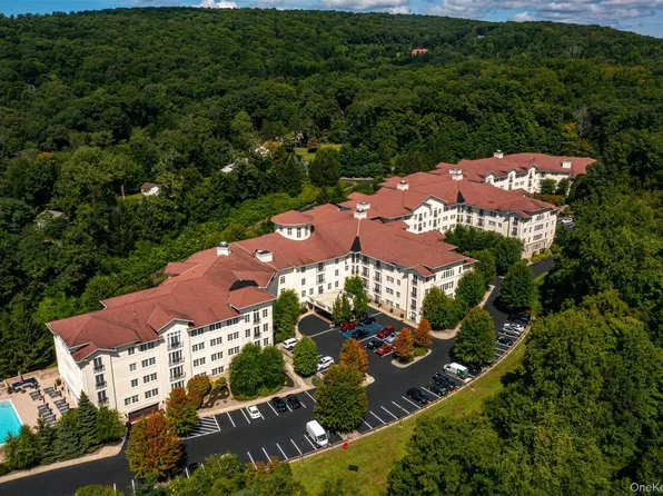 427 Trump Park, Shrub Oak, NY 10588
