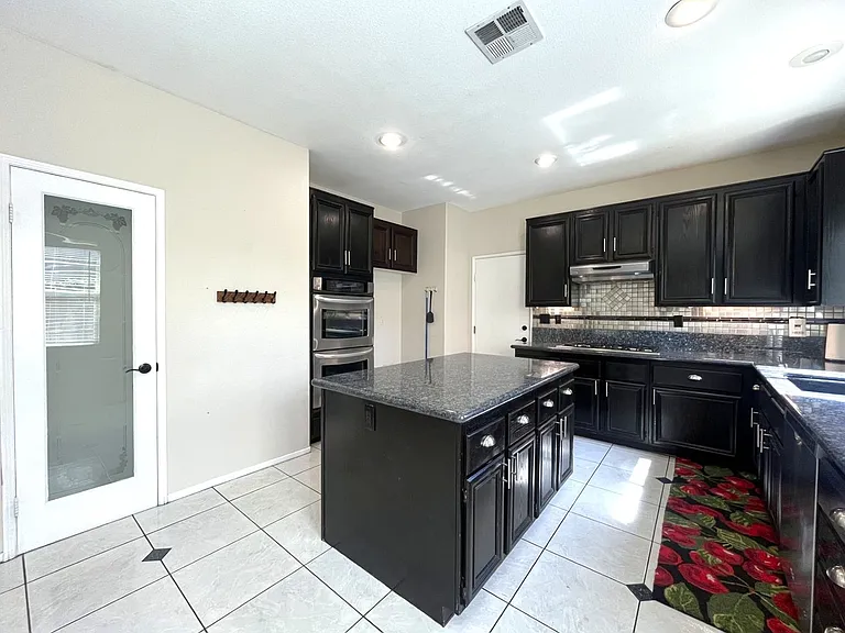 19059 Weathervane Pl — Photo 7