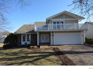 5 Harbor Point Ct, Lake St Louis, MO 63367